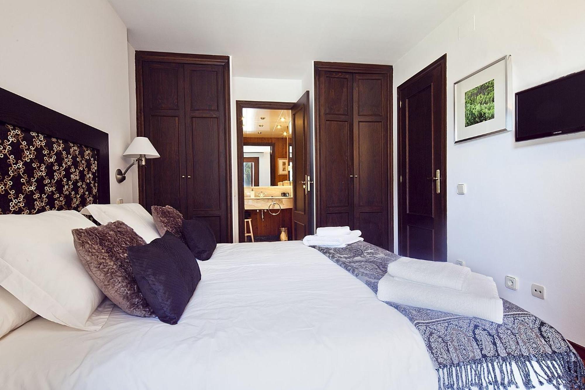 Luderna - Apartamento Con Terraza Bonaigua B2 Salient باكيرا بيريت المظهر الخارجي الصورة